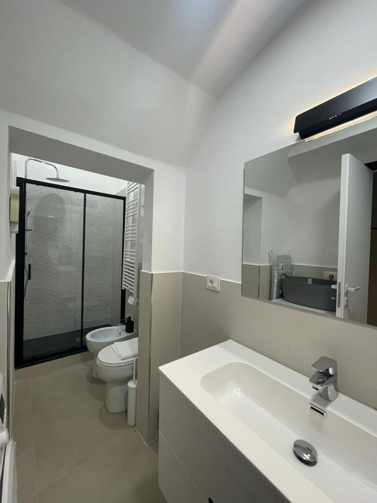 Happy Family Apartments Il Doge Генуя Экстерьер фото